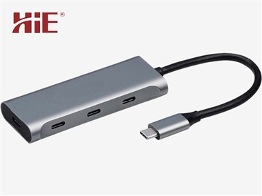 USB-C 4-i-1-dokkingstasjon5600
